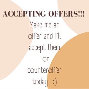 Accepting offers today!! Need to clear out my closet ASAP!!